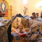 В праздник Введения во Храм Пресвятой Богородицы митрополит Владимир совершил Божественную литургию в Феодоровском соборе (Фото Юрия Костыгова)