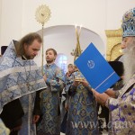 В праздник Введения во Храм Пресвятой Богородицы митрополит Владимир совершил Божественную литургию в Феодоровском соборе (Фото Юрия Костыгова)