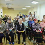Группа детей из воскресной школы Феодоровского собора выступила с рождественским концертом в доме престарелых