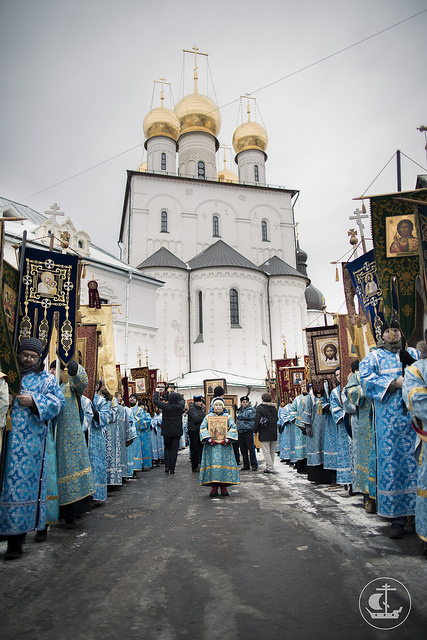 Архиерейская литургия в Феодоровском соборе. Фоторепортаж пресс-службы СПбДА