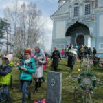 Воспитанники воскресной школы посетили поселок Егла Боровичского района
