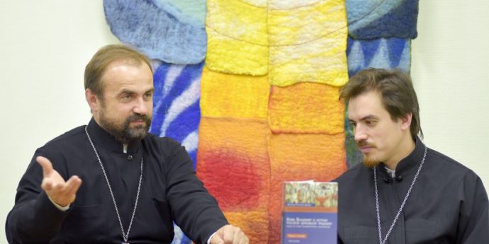 Протоиерей Константин Костромин - кандидат богословия, кандидат исторических наук, преподаватель СПбДА.

