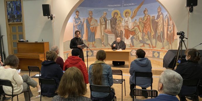 Представлена книга об истории Церкви в ХХ веке
