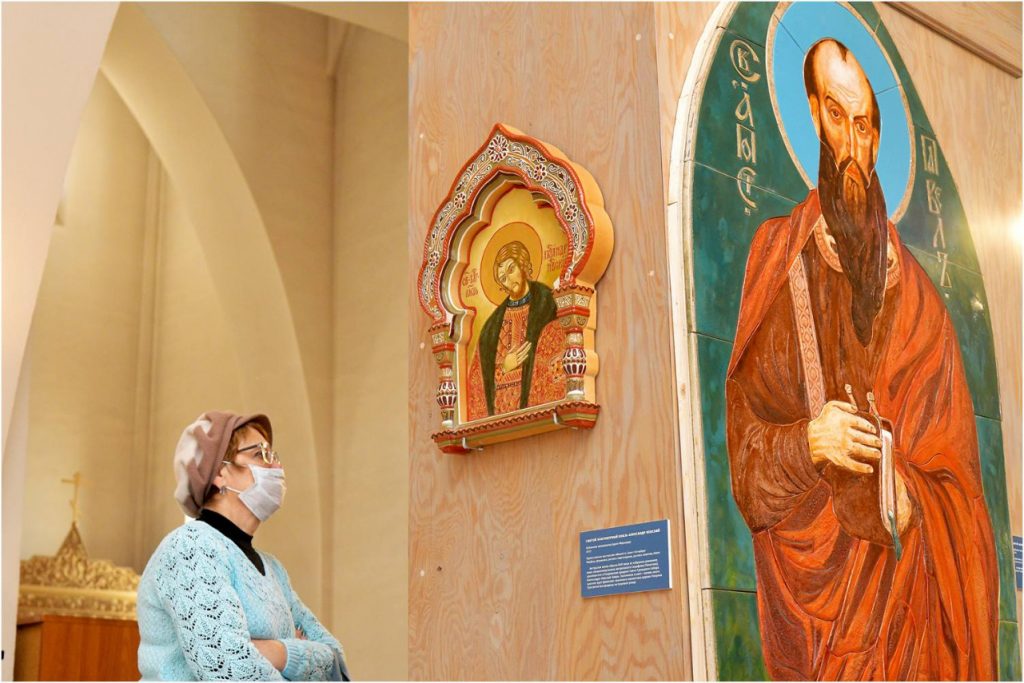Открылась выставка «Образы на чрепии»