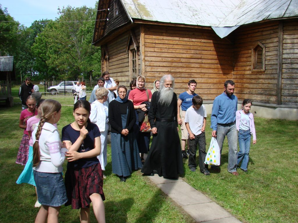 Его хватало на всех, кто к нему приходил. Памяти архимандрита Виктора (Мамонтова)