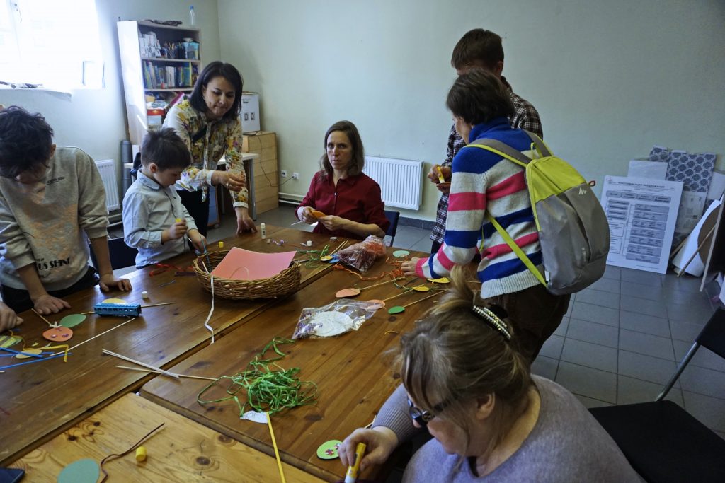 «Детская» литургия и мастер-класс по изготовлению пасхальных сувениров
