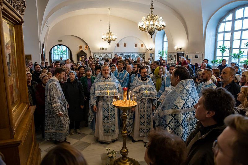 Покров Пресвятой Богородицы