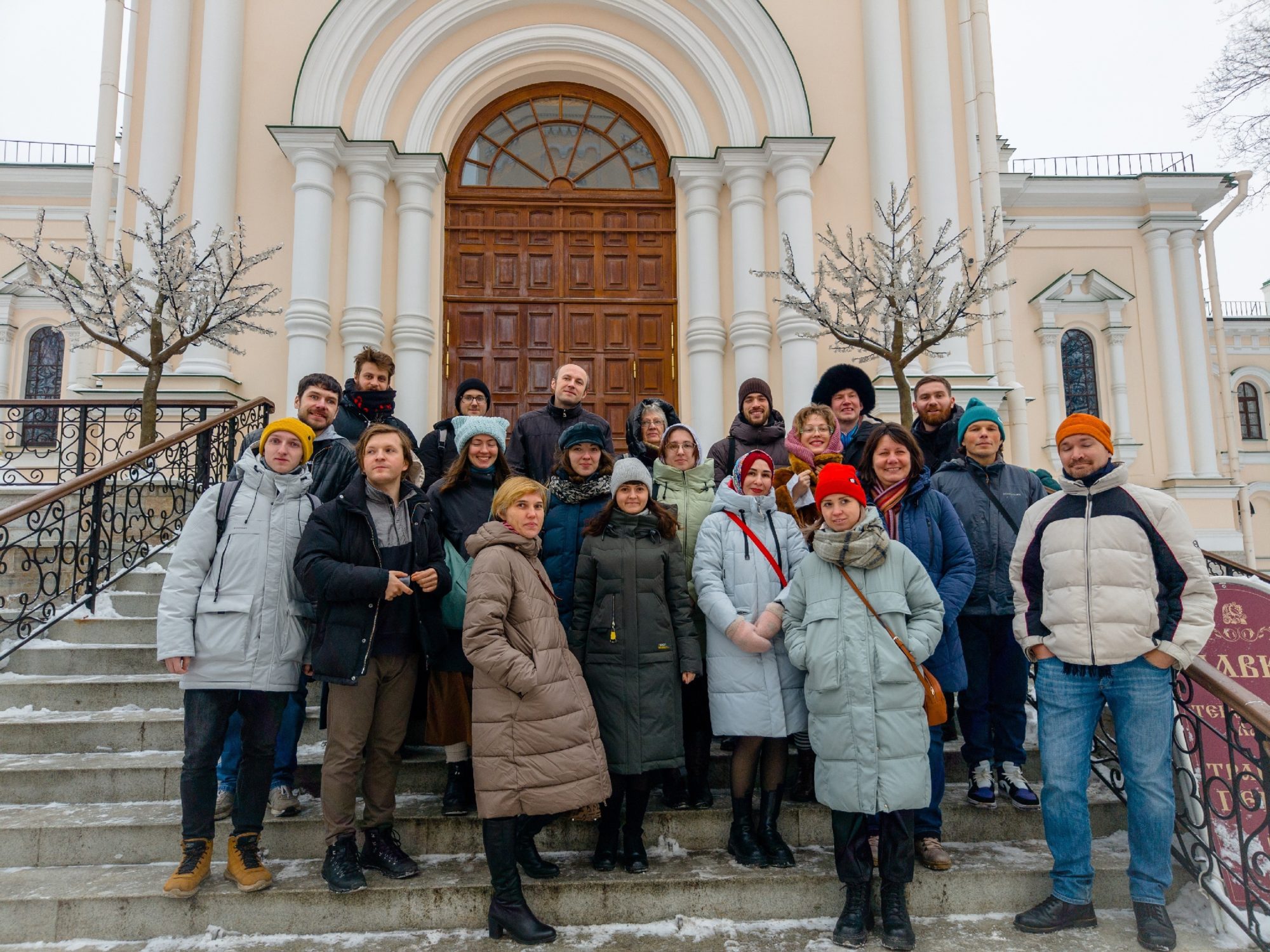 Феомолодежь в Новодевичьем