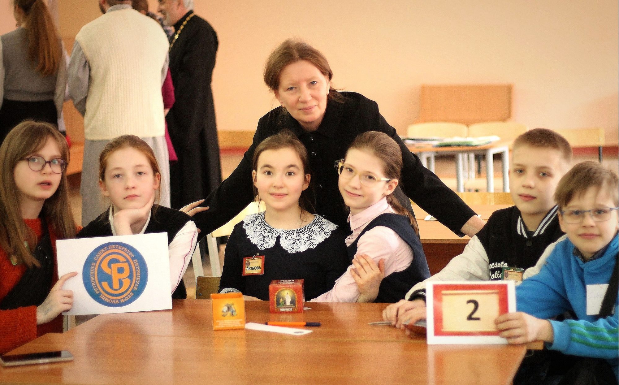 Пять школ Центрального района приняли участие в турнире по настольной игре