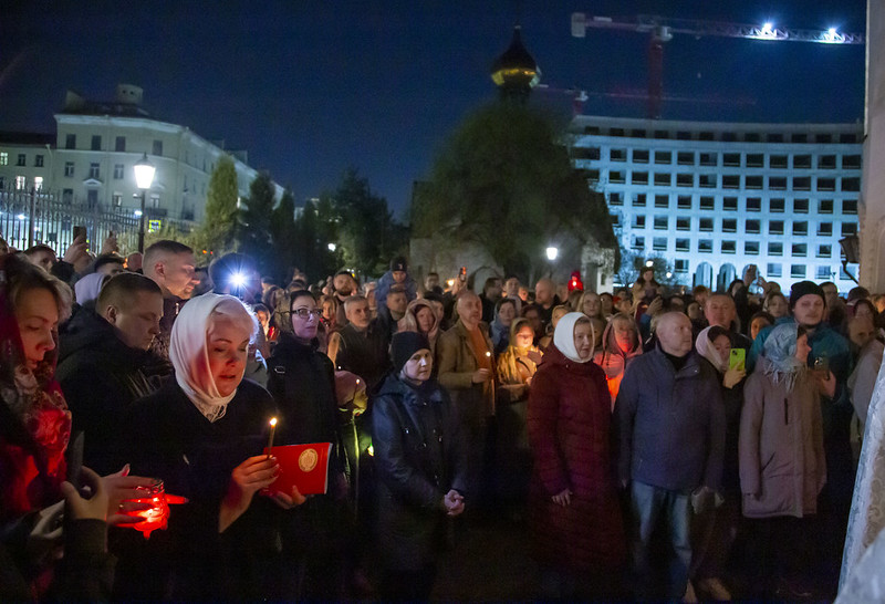 Крестный ход и Литургия в полночь