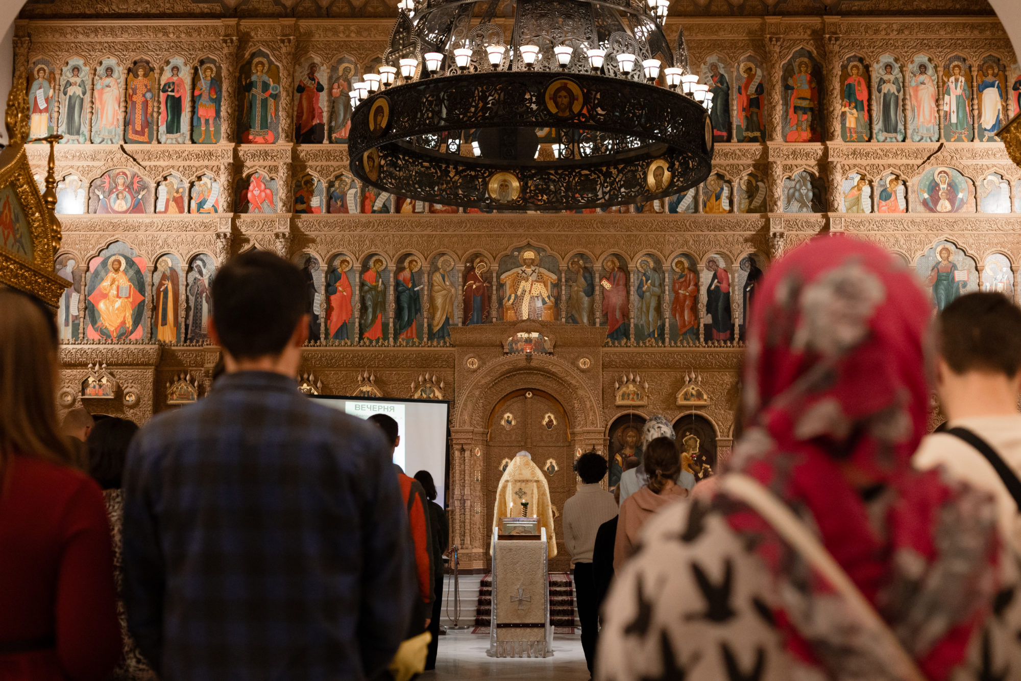 Состоялась учебная вечерня — богослужение с комментариями