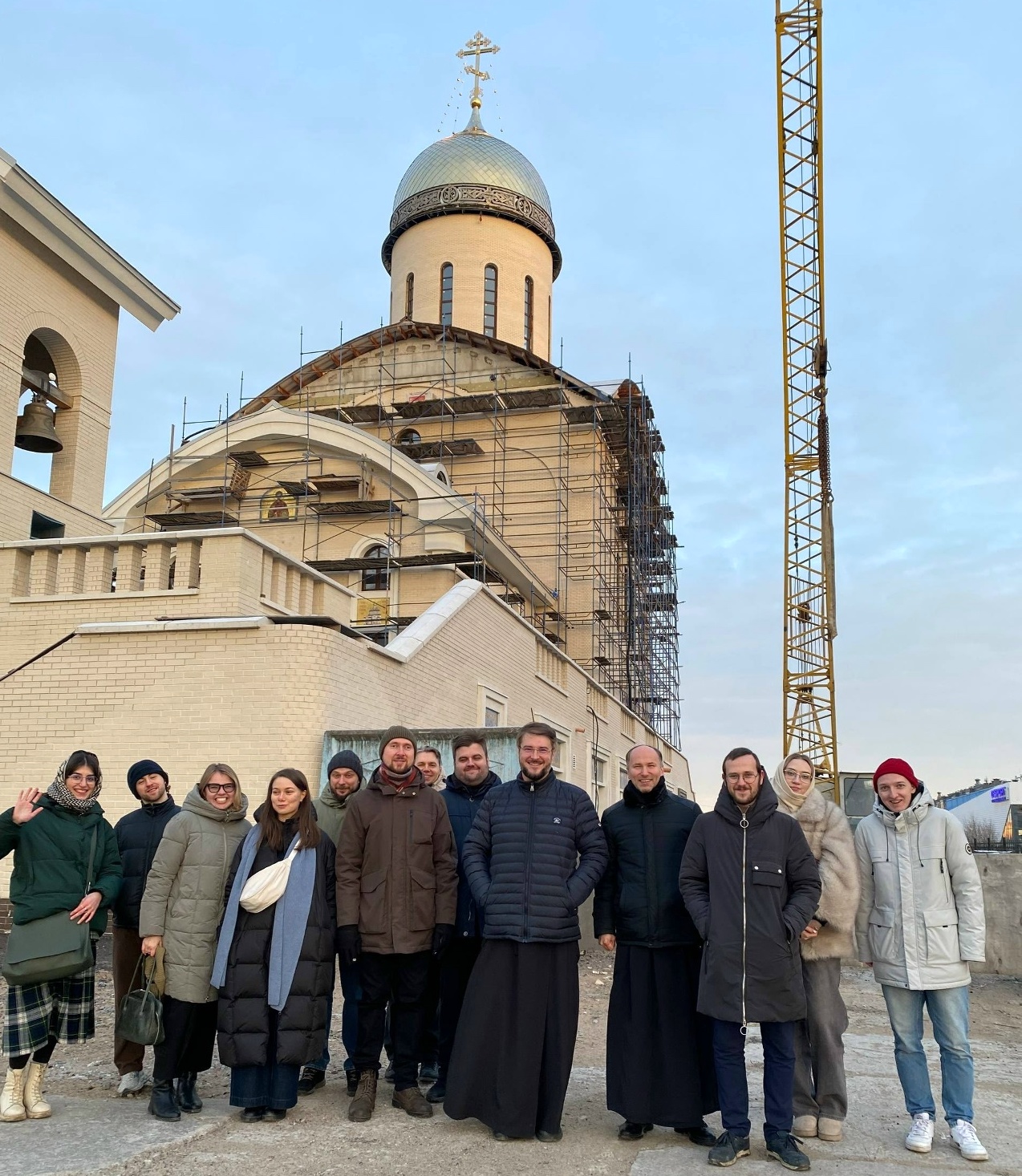 Феомолодежь посетила строящийся храм великомученика Димитрия Солунского