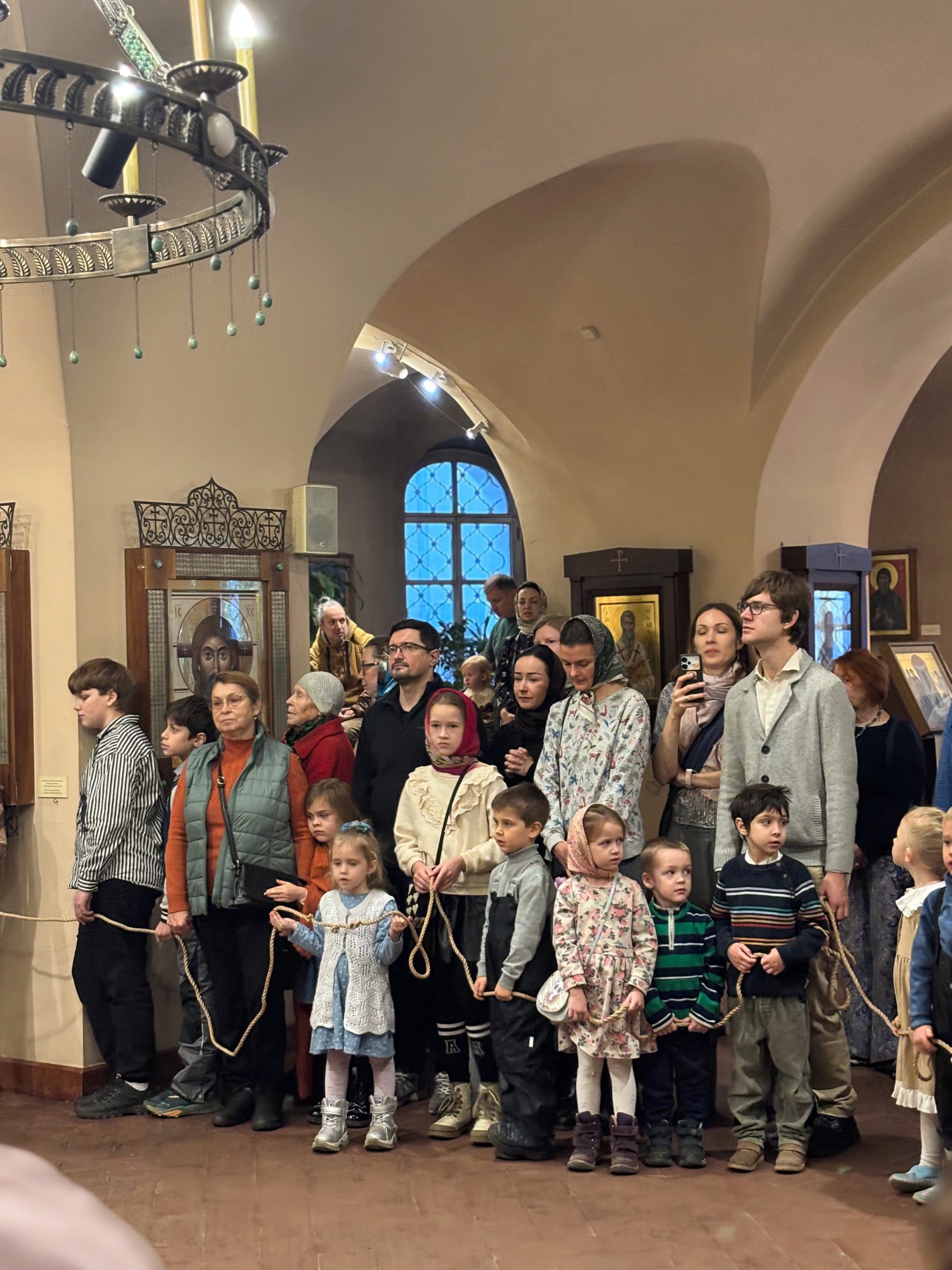 Состоялась Детская литургия и мастер-класс "Звезды, созвездия, кометы"